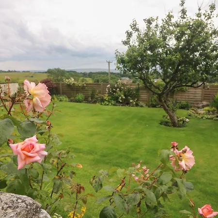 2-bed Sleeps 4 Pet Ok & Parking Ingleton (North Yorkshire)